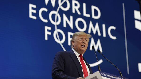 Председник САД Доналд Трамп говори на економском форуму у Давосу - Sputnik Србија