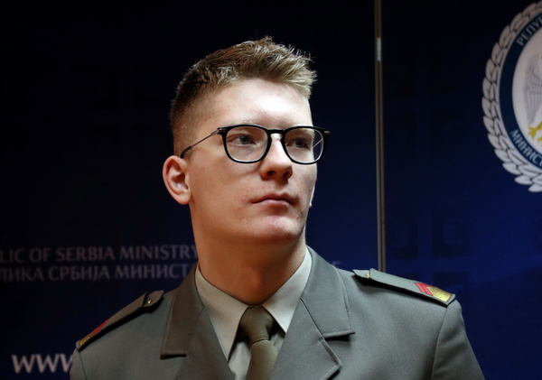 Tri rođena brata — tri buduća oficira Tri rođena brata — tri buduća oficira - Sputnik Srbija