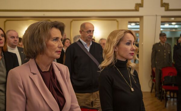 Спутњик добио специјално признање Медија центра „Одбрана“, огласио се и Лазански из Русије /видео/ - Sputnik Србија