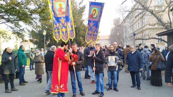 Звона у Београду: Хиљаде грађана у литији за одбрану српских светиња /фото, видео/ - Sputnik Србија