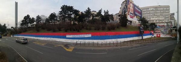 Brankov most u bojama naše zastave: Delije podržale Srbe i SPC u Crnoj Gori /video, foto/ - Sputnik Srbija