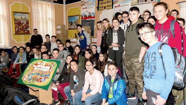 Ruska kompanija „RŽD Internešenel“ čestitala učenicima srpskih škola školsku slavu Svetog Savu  - Sputnik Srbija