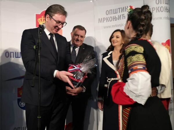 Vučić: Pokušavaće da nam dele narod kao što pokušavaju da nam cepaju crkvu Vučić: Pokušavaće da nam dele narod kao što pokušavaju da nam cepaju crkvu - Sputnik Srbija