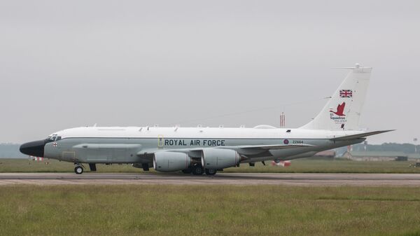 Avion za radio-elektronsko izviđanje Kraljevskog ratnog vazduhoplovstva Velike Britanije „Boing RC-135V Rivet Džoint“ - Sputnik Srbija