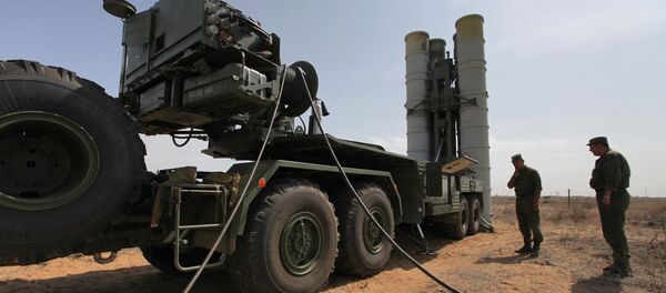 Противваздушни ракетни систем С-400 Тријумф на полигону у Астраханској области - Sputnik Србија