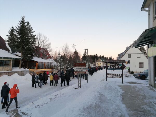 Litija na Durmitoru, Pivi i u Mojkovcu na -11 /foto, video/ - Sputnik Srbija