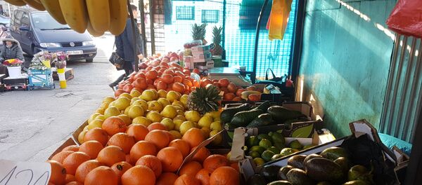 Воће на пијаци Воће на пијаци - Sputnik Србија