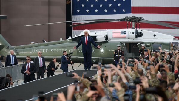 Амерички председник Доналд Трамп обраћа се војницима у војној бази Осан у Јужној Кореји - Sputnik Србија