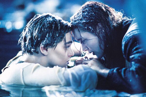 Кејт Винслет и Леонардо ди Каприо у филму „Титаник“, 1997. - Sputnik Србија