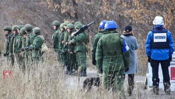 Припадници народне милиције Доњецке Народне Републике током повлачења снага у Доњецкој области Украјине - Sputnik Србија