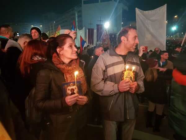 Пет разлога зашто су литије у Црној Гори значајнији догађај за Србе од Петог октобра - Sputnik Србија