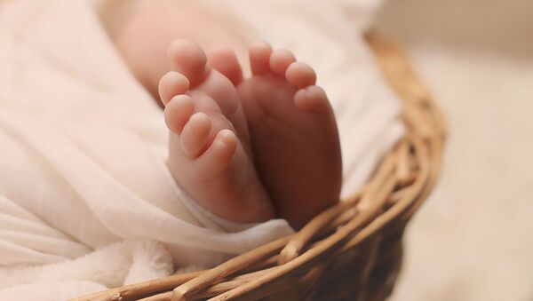 Ноге новорођенчета - Sputnik Србија