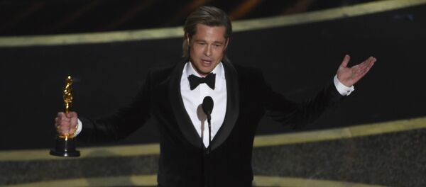 Bred Pit sa Oskarom. Bred Pit sa Oskarom. - Sputnik Srbija