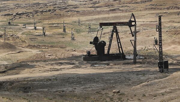Нафта поља у сиријској провинцији Хасака - Sputnik Србија
