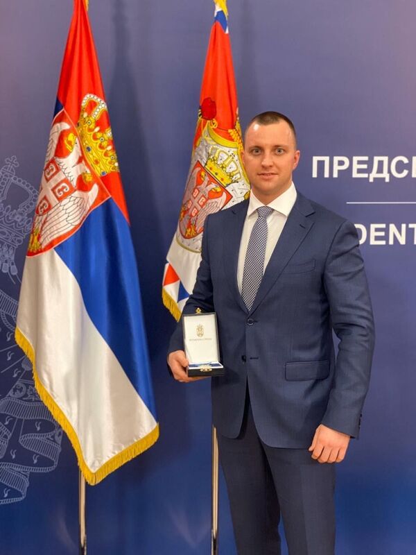 Поводом Дана државности: Вучић одликовао златном медаљом Руса Виталија Солоњецког - Sputnik Србија