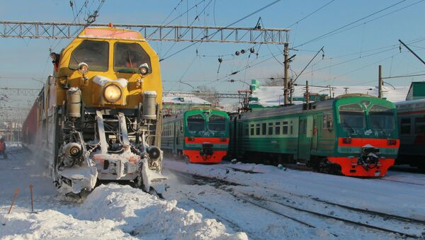 Чишћење железница у Москви - Sputnik Србија