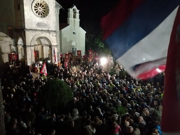 Битка за светиње у сликама: Црна Гора бастион православља /фото, видео/ Битка за светиње у сликама: Црна Гора бастион православља /фото, видео/ - Sputnik Србија