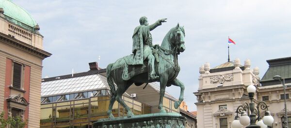 Spomenik knezu Mihailu Obrenoviću u Beogradu - Sputnik Srbija