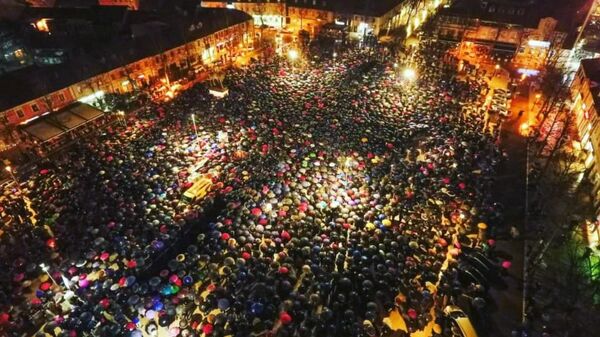 Balkan će pamtiti 2020: Preokreti, rampa EU, potpisi u Vašingtonu, razorni zemljotresi, litije... Balkan će pamtiti 2020: Preokreti, rampa EU, potpisi u Vašingtonu, razorni zemljotresi, litije... - Sputnik Srbija