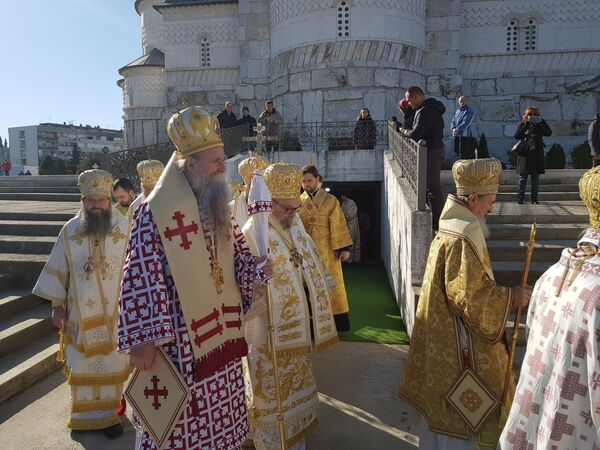 Владика је унапред проглашен кривим: Адвокат и правни савет о хапшењу Јоаникија Владика је унапред проглашен кривим: Адвокат и правни савет о хапшењу Јоаникија - Sputnik Србија
