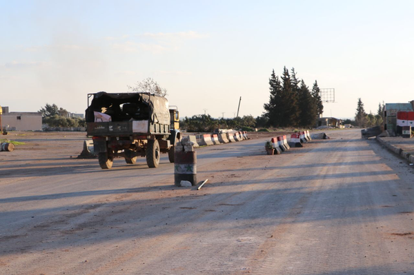 Руска војна полиција ушла у стратешки сиријски град - Sputnik Србија