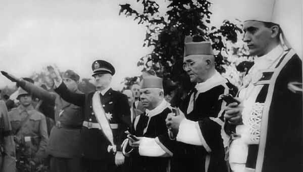 Alojzije Stepinac, hrvatksi kardinal, sa predstavnicima nacista u Drugom svetskom ratu. - Sputnik Srbija