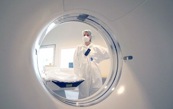 Руски лекар о „руском чуду у време пандемије вируса корона  - Sputnik Србија