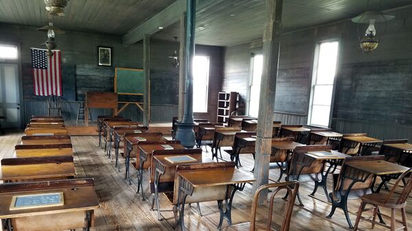 Prazna učionica u školi u Americi - Sputnik Srbija