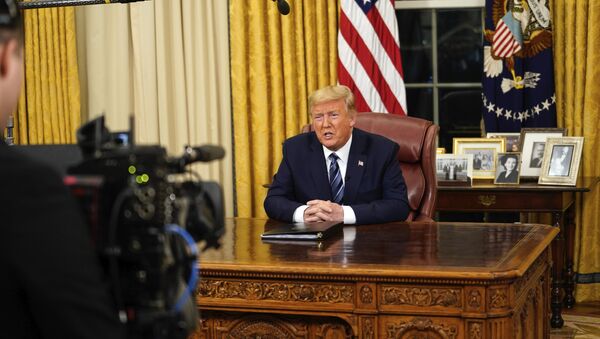 Američki predsednik Donald Tramp obraća se naciji iz Bele kuće - Sputnik Srbija
