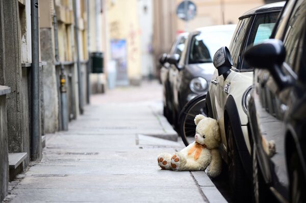 Kako će Srbi živeti ako policijski čas bude neprekidan – po kineskom ili italijanskom modelu Kako će Srbi živeti ako policijski čas bude neprekidan – po kineskom ili italijanskom modelu - Sputnik Srbija