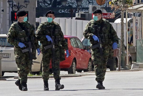 У Србији забрањено кретање од 20.00 до пет сати У Србији забрањено кретање од 20.00 до пет сати - Sputnik Србија