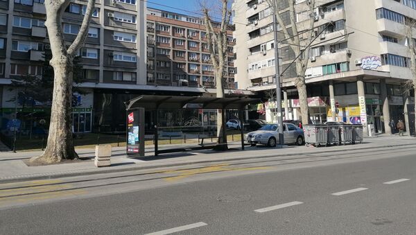 Пусто аутобуско стајалиште у центру Београда - Sputnik Србија