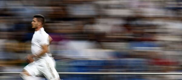 Srpski reprezentativac Luka Jović u dresu Real Madrida - Sputnik Srbija