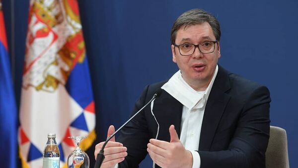 Александар Вучић са заштитном маском - Sputnik Србија