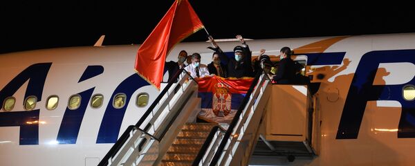 Највећи српски авион ербас А330 Никола Тесла долетео из Кине са хуманитарном помоћу. - Sputnik Србија