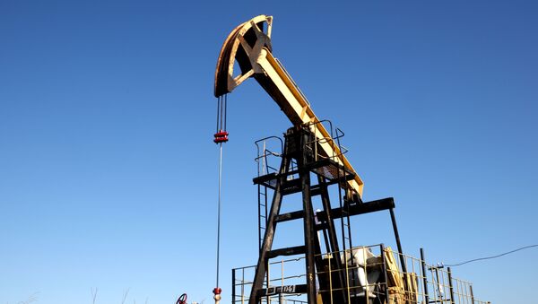 Naftna pumpa na nalazištu u Krasnodarskom kraju - Sputnik Srbija