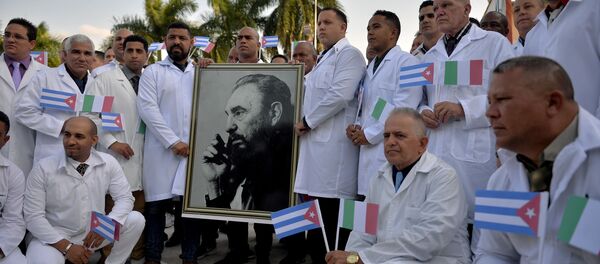 Кубански лекари у Италији Кубански лекари у Италији - Sputnik Србија