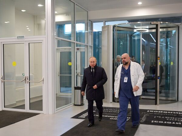 Лажне жртве короне - пуцањ у информационом рату САД против Русије Лажне жртве короне - пуцањ у информационом рату САД против Русије - Sputnik Србија