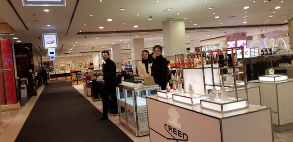 Modni detalj iz Moskve – prozirne maske /foto/ - Sputnik Srbija