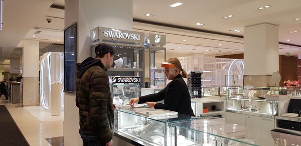 Modni detalj iz Moskve – prozirne maske /foto/ - Sputnik Srbija