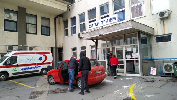 Улаз за хитан пријем у Земунску болницу - Sputnik Србија