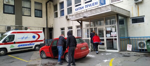 Ulaz za hitan prijem u Zemunsku bolnicu - Sputnik Srbija