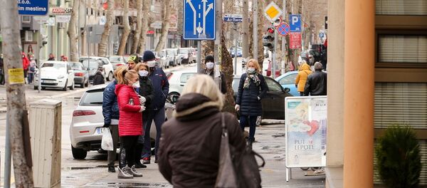 Građani Valjeva u doba koronavirusa Građani Valjeva u doba koronavirusa - Sputnik Srbija