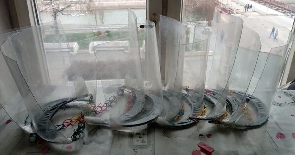 Ко су српски „Визионари“ који спасавају здравствене раднике од короне?  - Sputnik Србија