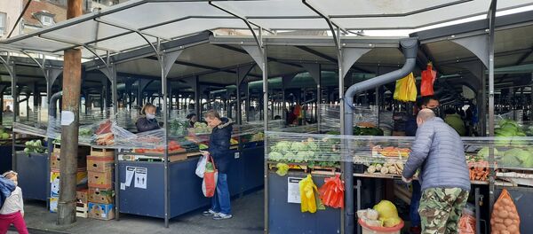 „ Бајлонијева“ пијаца у време пандемије - Sputnik Србија