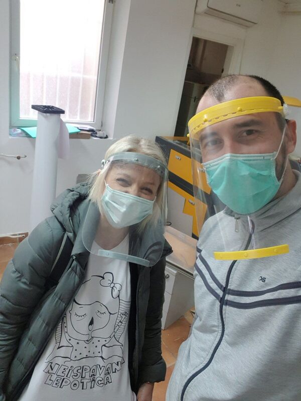 Ко су српски „Визионари“ који спасавају здравствене раднике од короне?  - Sputnik Србија