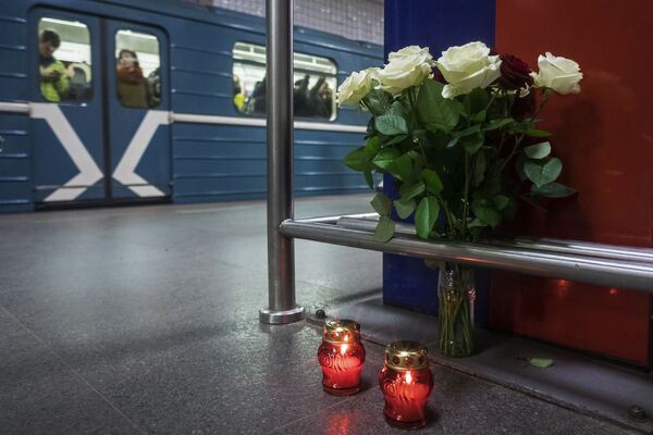 Московски метро данас слави 85 година /фото/ Московски метро данас слави 85 година /фото/ - Sputnik Србија