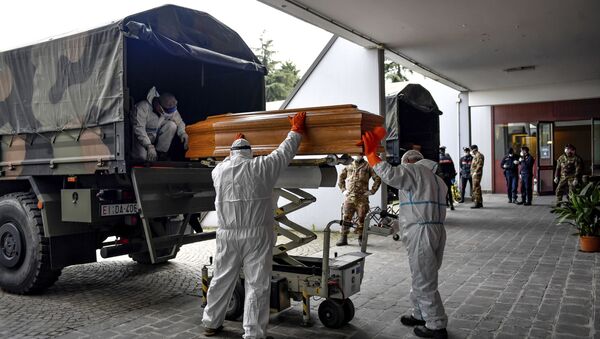 Tela preminulih u Bergamu dovoze se u krematorijum na severu Italije - Sputnik Srbija