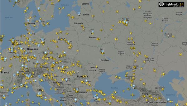 Avion iljušin koji nosi medicinsku pomoć Srbiji poleteo je iz Moskve - Sputnik Srbija