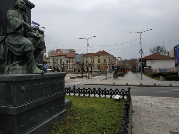 Zašto Kruševac postaje novo žarište virusa korona? Zašto Kruševac postaje novo žarište virusa korona? - Sputnik Srbija